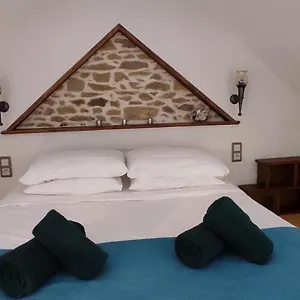 Les Pampas Les Jardins De Kerellec 20min De La 2 A 4 Personnes Jacuzzi Et Terrasse Hébergement de vacances Plouvorn